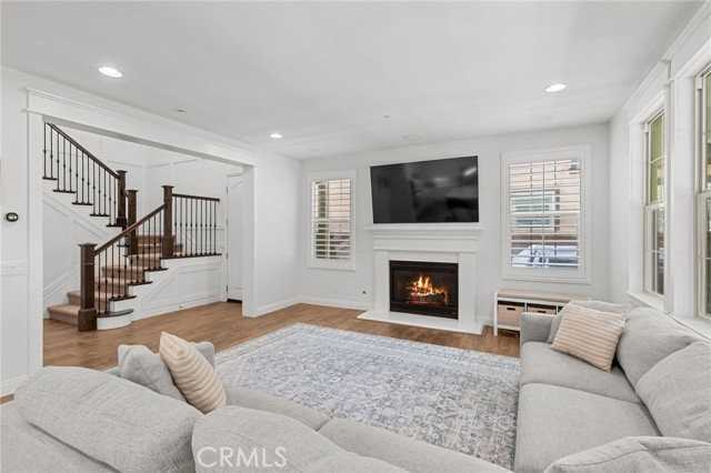 33 Gamella St - Photo 2 of 8
