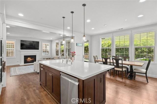 33 Gamella St - Photo 6 of 8