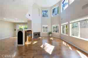 featured image of 907 Somerville