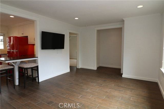 334 Cypress Dr - Photo 2 of 8