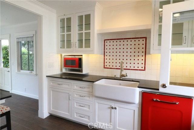 334 Cypress Dr - Photo 3 of 8