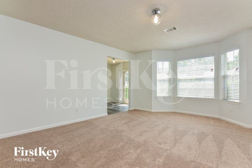 4615 Galleon Xing - Photo 2 of 15