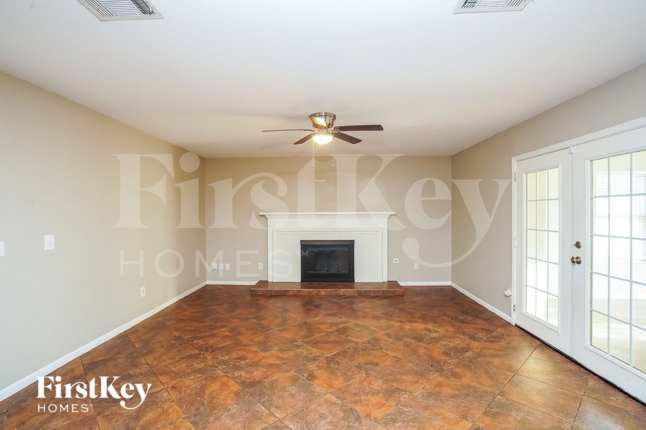 12523 Mill Ridge Dr - Photo 3 of 20
