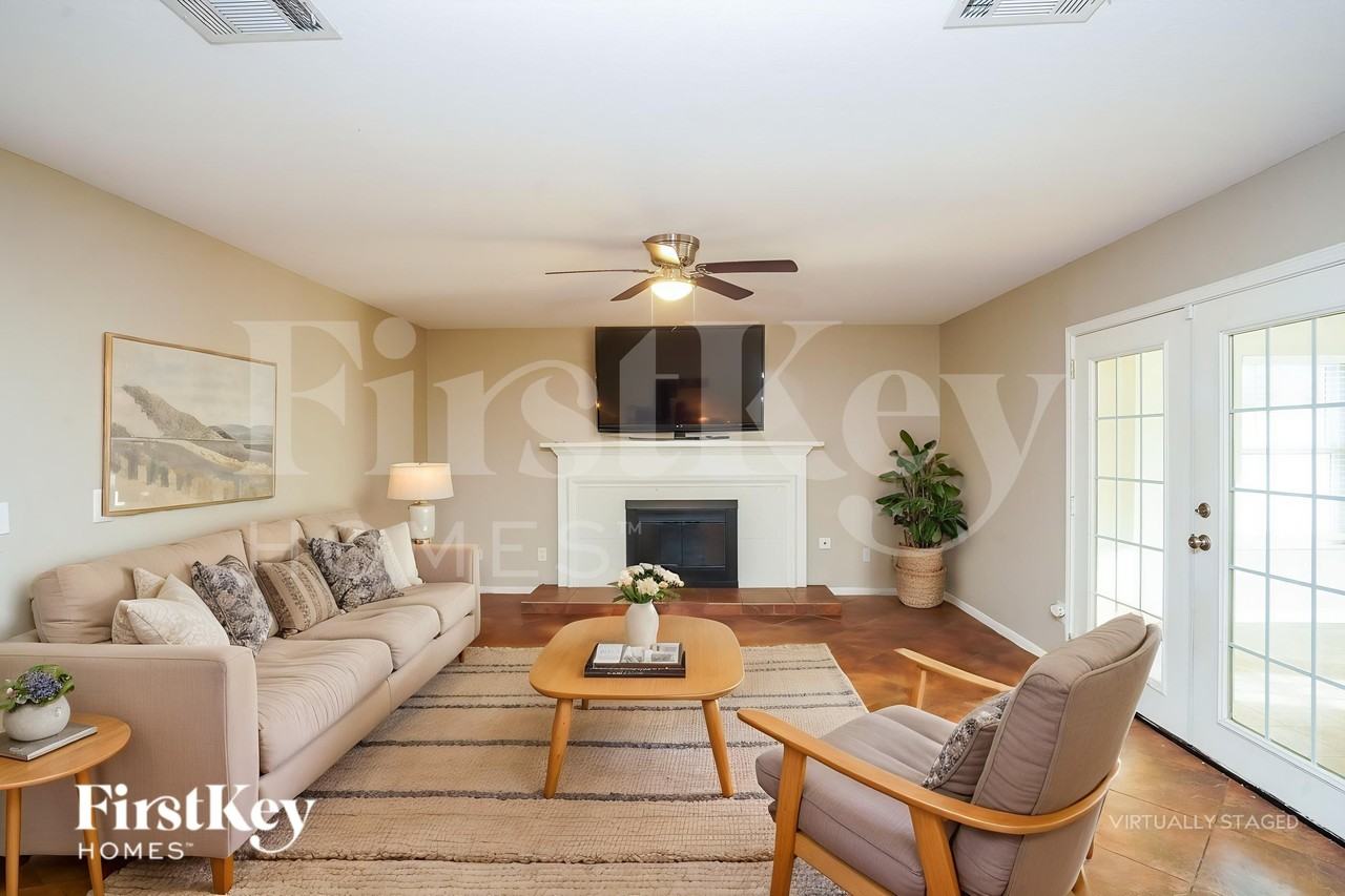 12523 Mill Ridge Dr - Photo 4 of 20