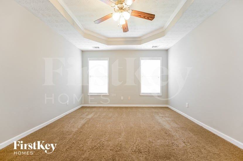80 Pebble Ln - Photo 6 of 16