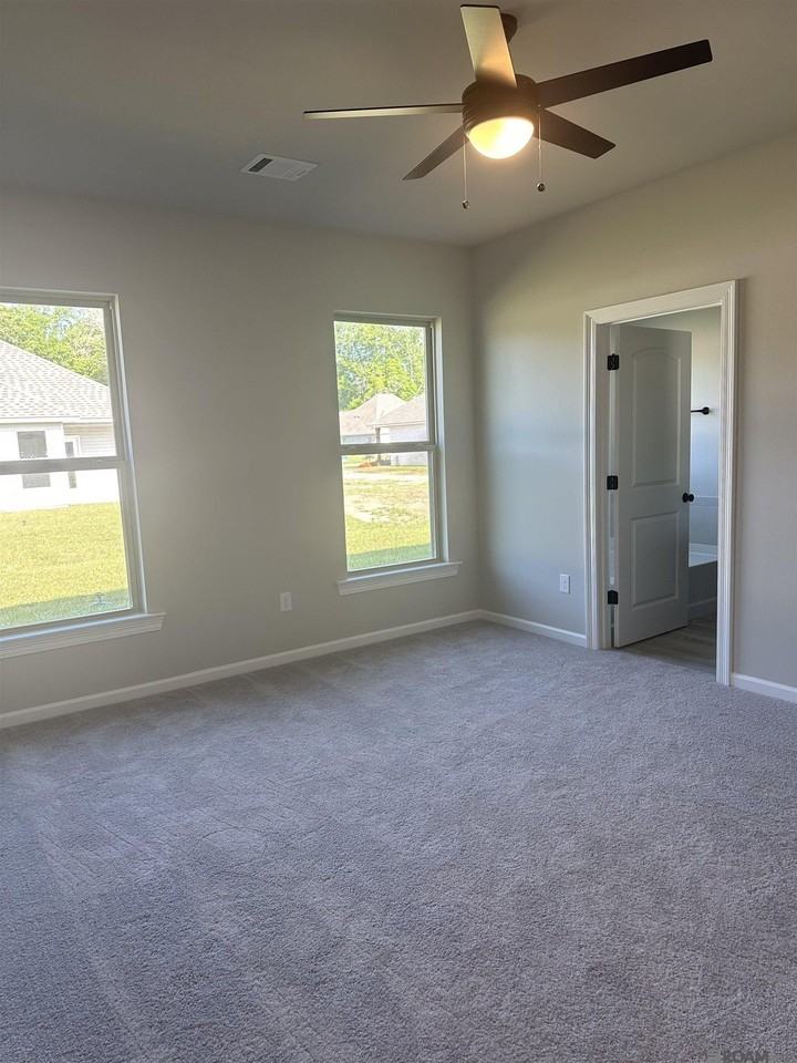 25717 Raines Ave - Photo 2 of 12