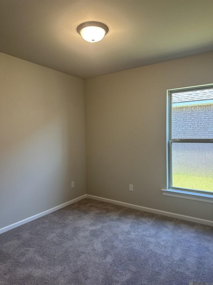 25717 Raines Ave - Photo 7 of 12