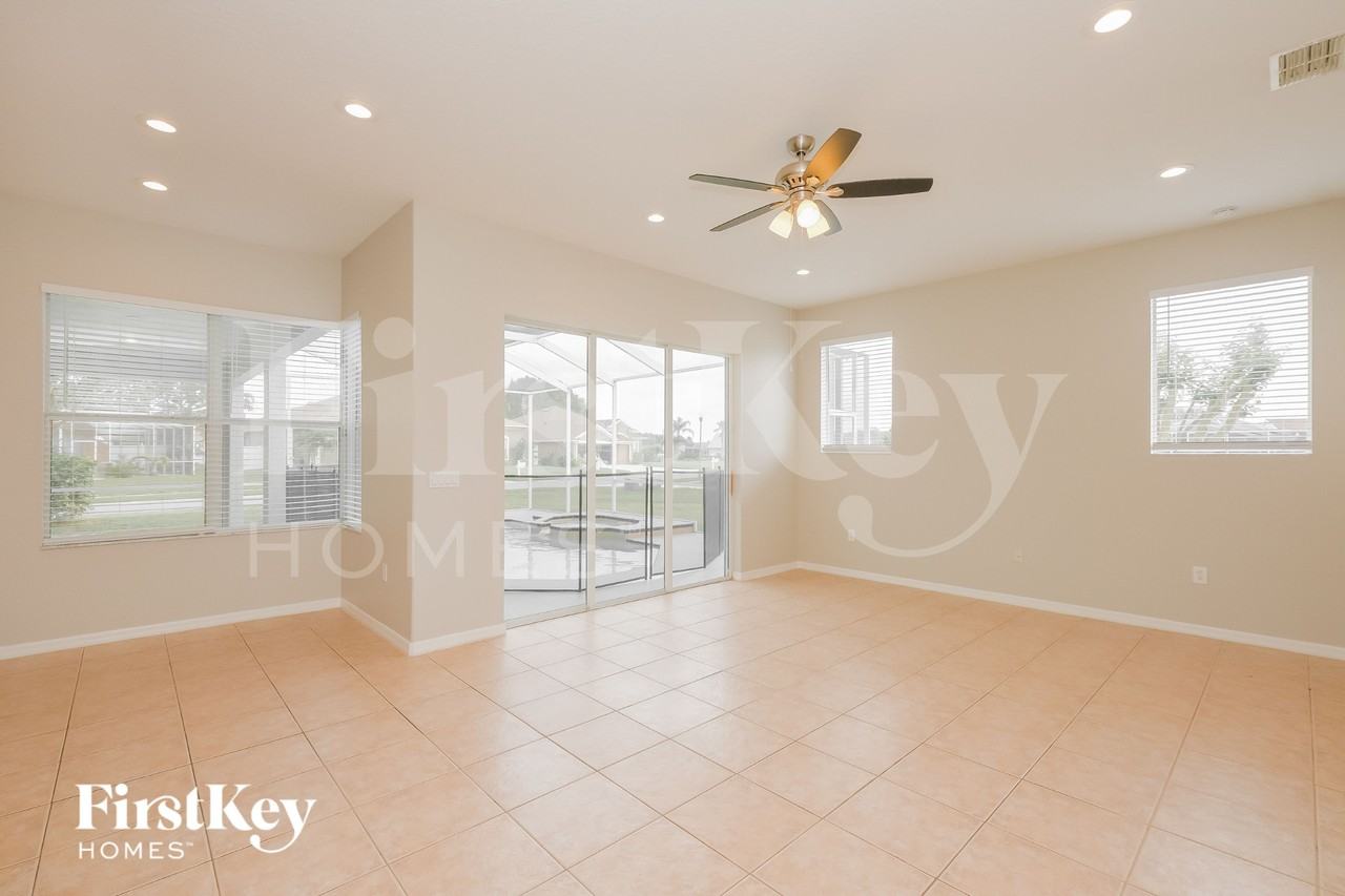 2506 Wood Pointe Dr - Photo 2 of 16