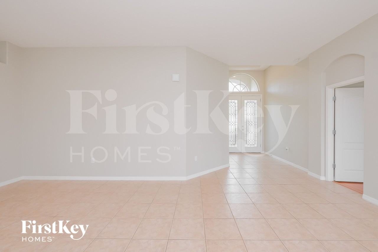 2506 Wood Pointe Dr - Photo 4 of 16