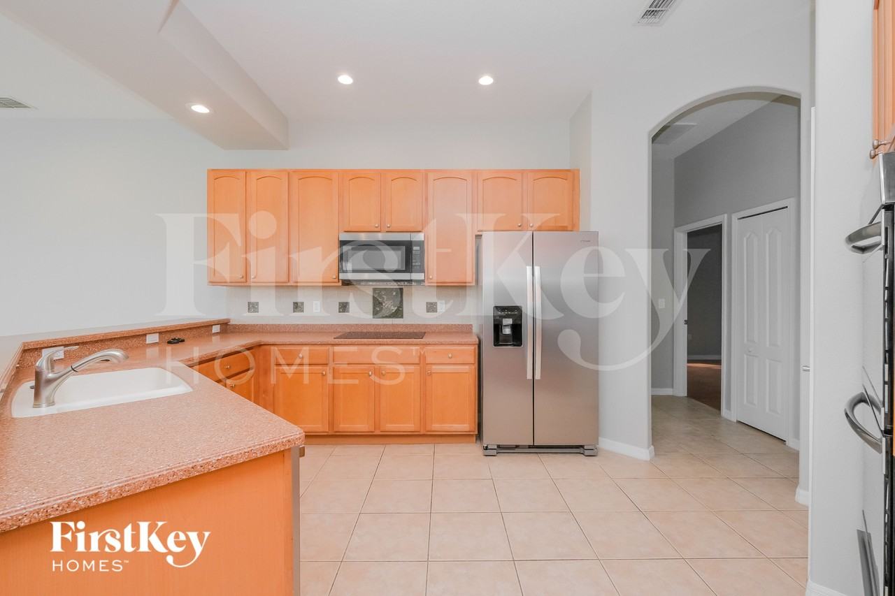 2506 Wood Pointe Dr - Photo 6 of 16