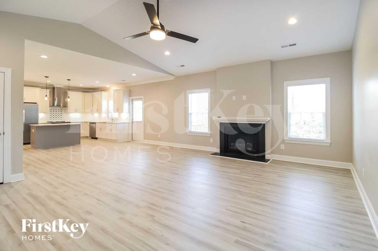 899 Appaloosa Trl - Photo 2 of 15