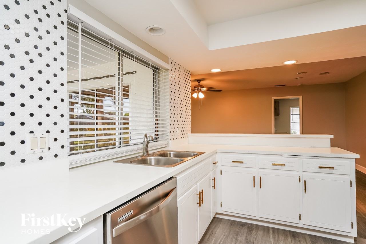 2529 Shelby Pkwy - Photo 6 of 14