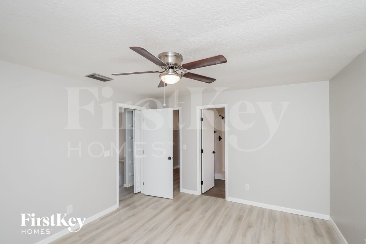 1377 Prum Ave Nw - Photo 7 of 15
