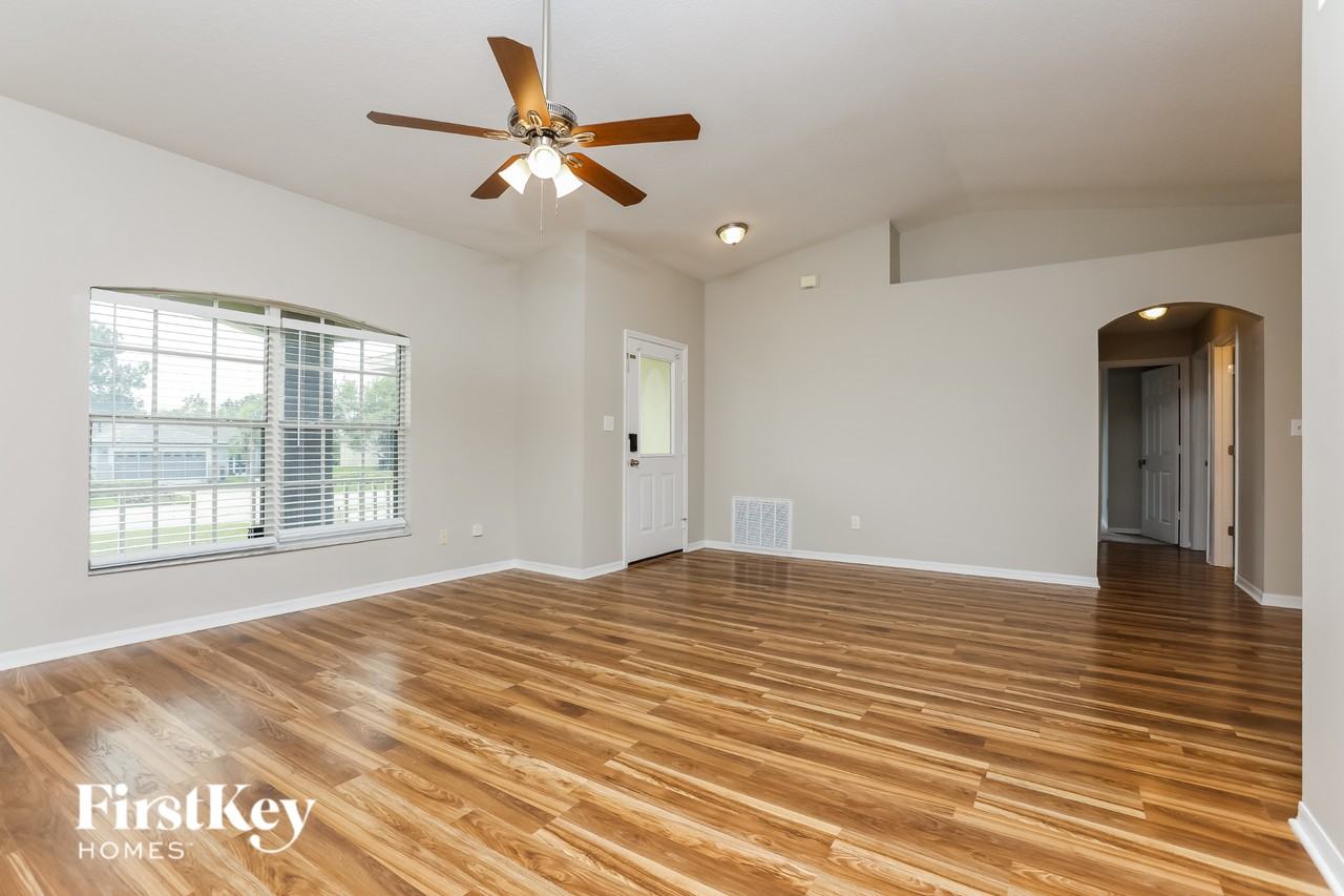 14425 N Greater Hills Blvd - Photo 2 of 16