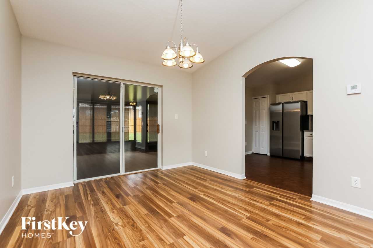 14425 N Greater Hills Blvd - Photo 4 of 16