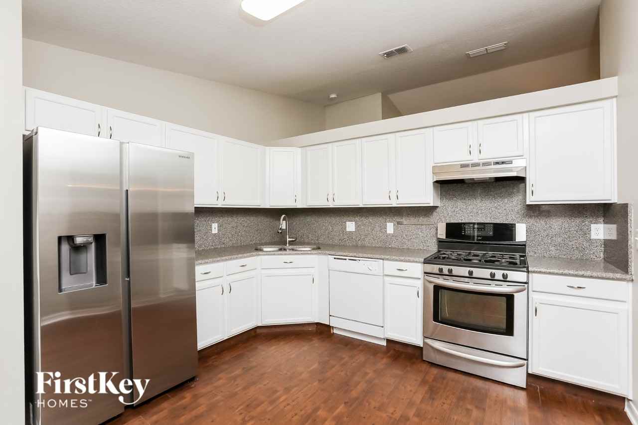 14425 N Greater Hills Blvd - Photo 5 of 16