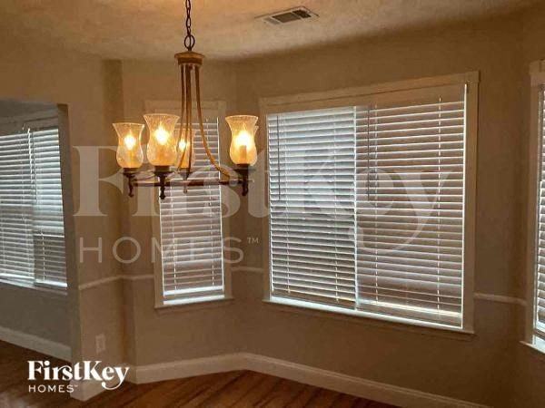 3496 English Oaks Dr Nw - Photo 3 of 10