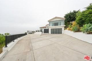 4576 Martson Dr - Photo 4 of 8