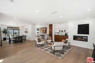 4545 Balboa Ave - Photo 2 of 8