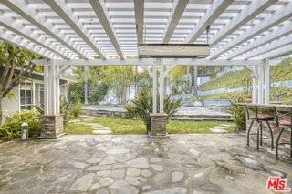 3690 Crownridge Dr - Photo 7 of 8