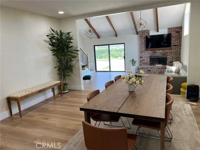 1432 N Catalina St - Photo 5 of 8