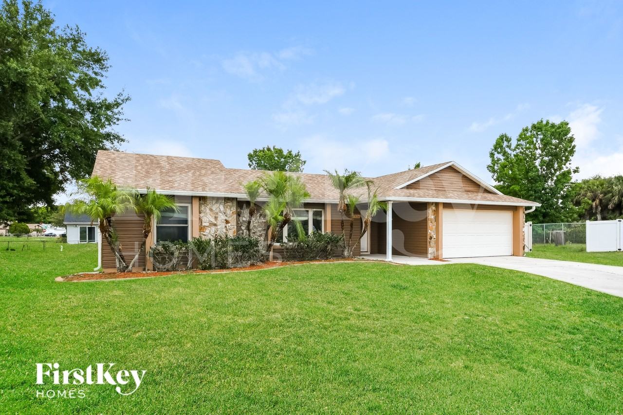 3326 Bottlebrush Ct - Photo 2 of 16