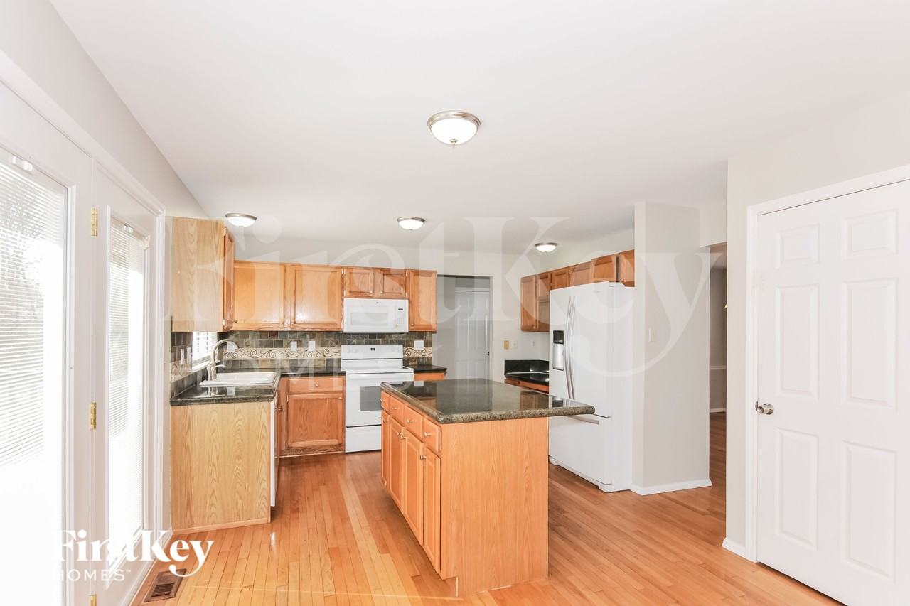 1108 Richland Meadows Dr - Photo 6 of 15