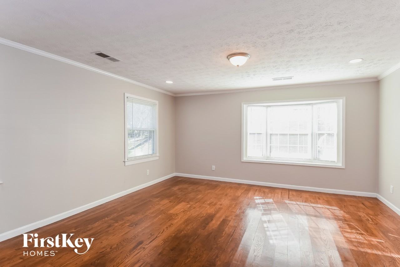 1348 Arden Dr Sw - Photo 7 of 15