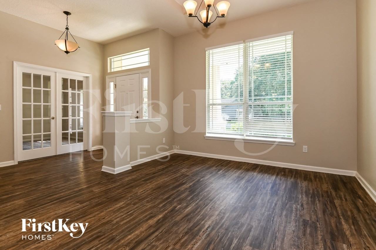 13915 Ponderosa Pine Dr S - Photo 5 of 15