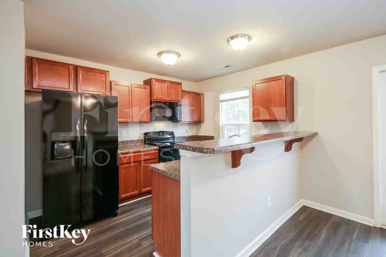 513 Ellingsworth Ln - Photo 6 of 15