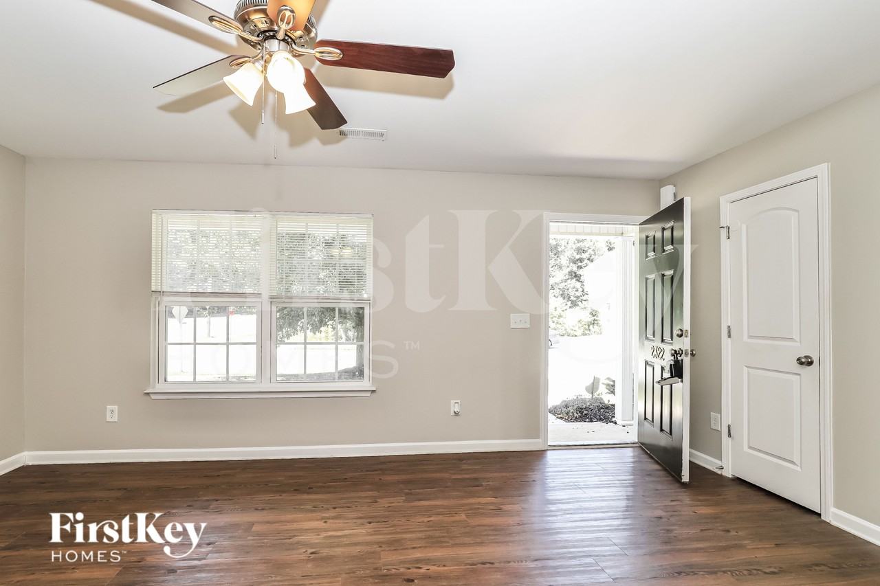 2322 Deerbrook Forest Ln - Photo 3 of 19