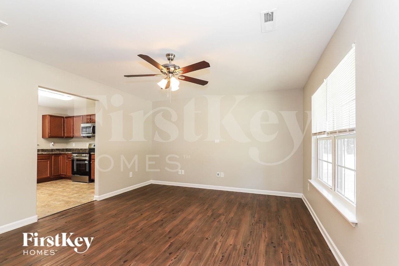 2322 Deerbrook Forest Ln - Photo 4 of 19