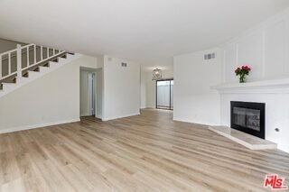 1508 Berkeley St #B - Photo 2 of 8
