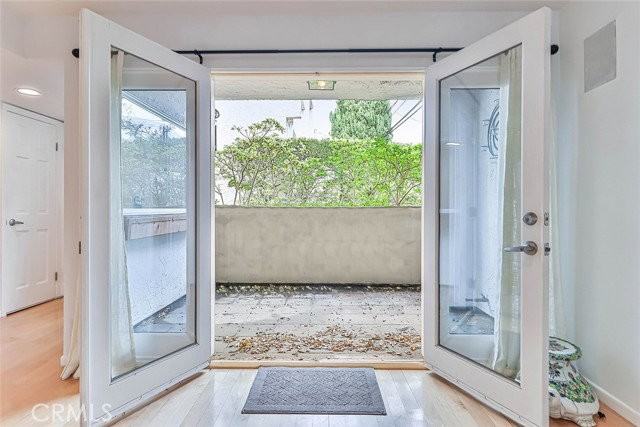 1115 19th St - Photo 5 of 8