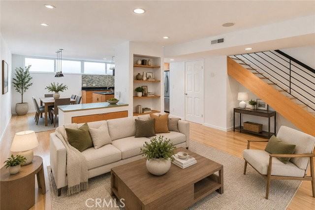 1115 19th St - Photo 7 of 8