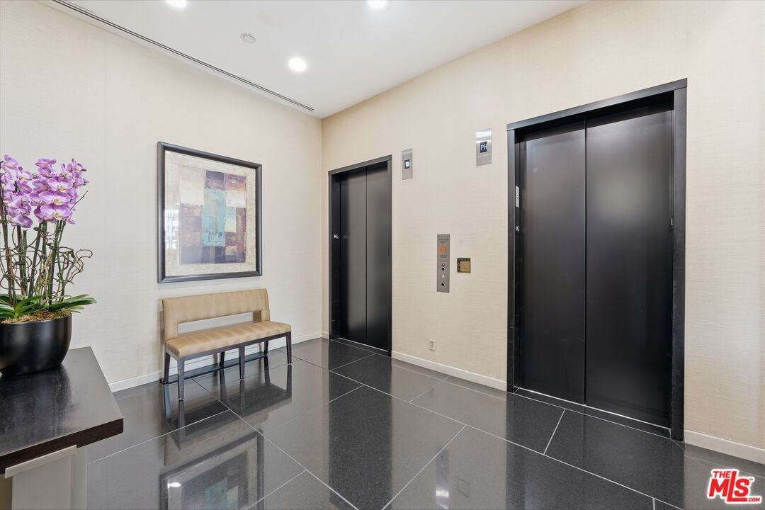 10430 Wilshire Blvd #1701 - Photo 6 of 8