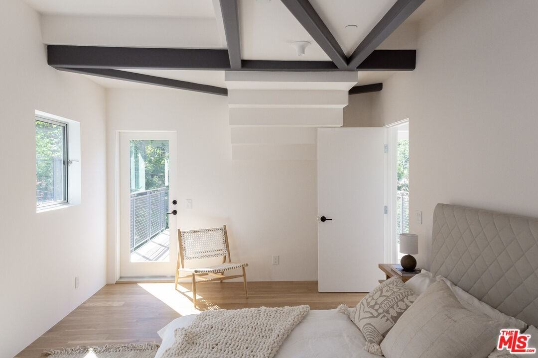 8870 Wonderland Ave - Photo 2 of 8