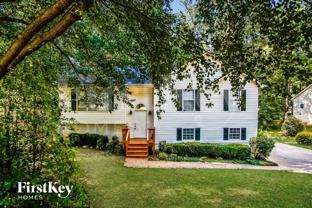 441 Bakers Bridge Cir - Photo 1 of 1