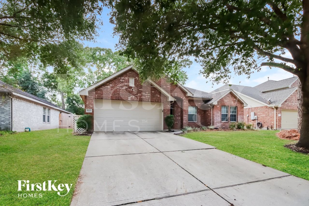 31223 Rainwood Park Ln - Photo 2 of 19