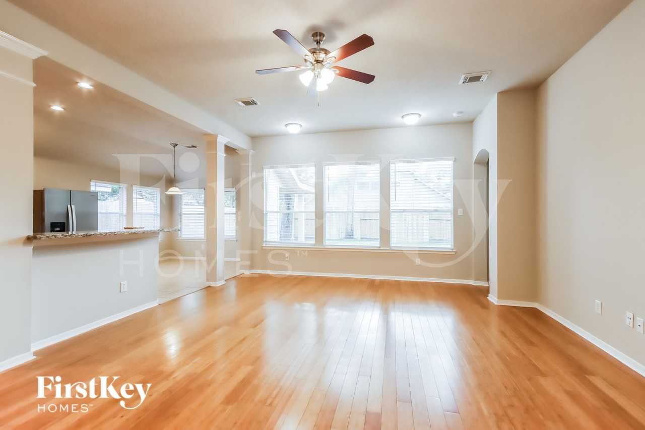 31223 Rainwood Park Ln - Photo 3 of 19