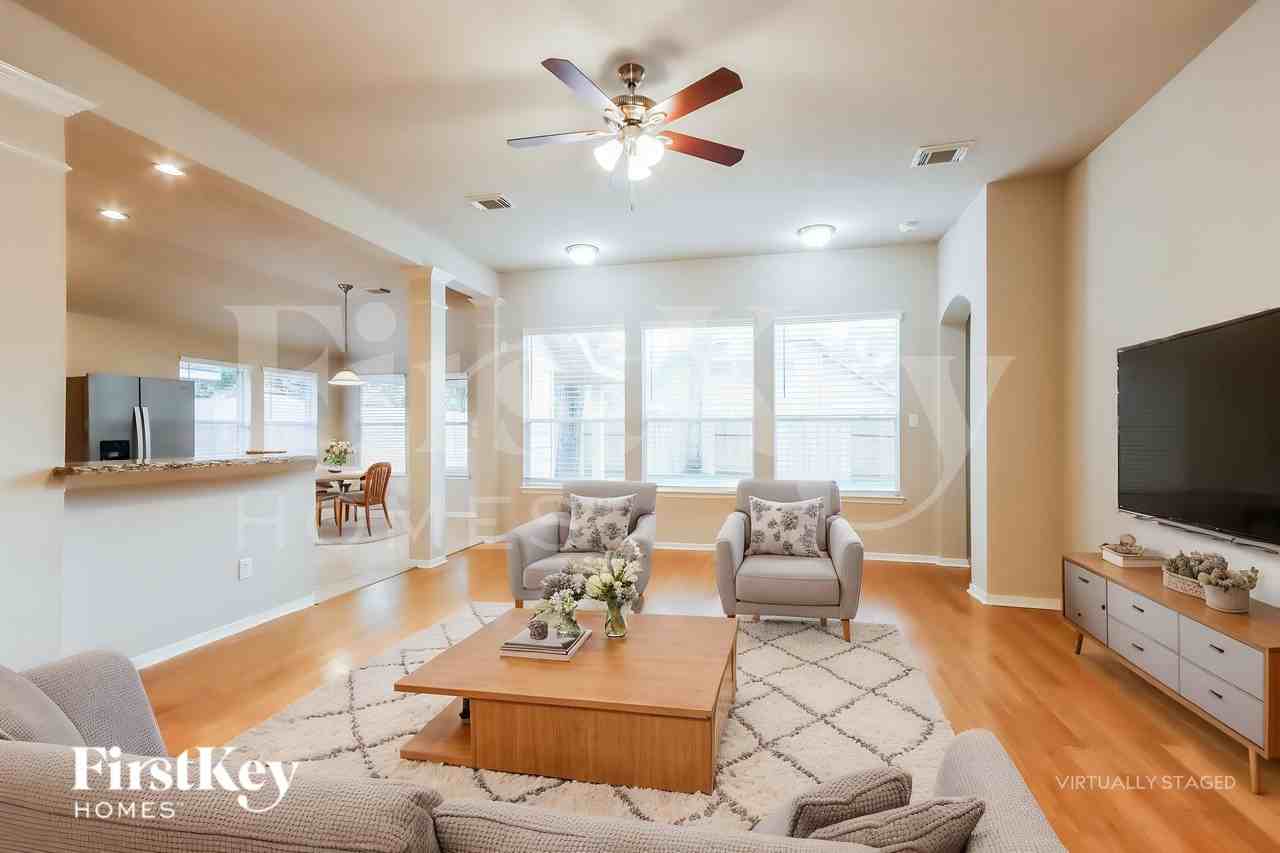 31223 Rainwood Park Ln - Photo 4 of 19
