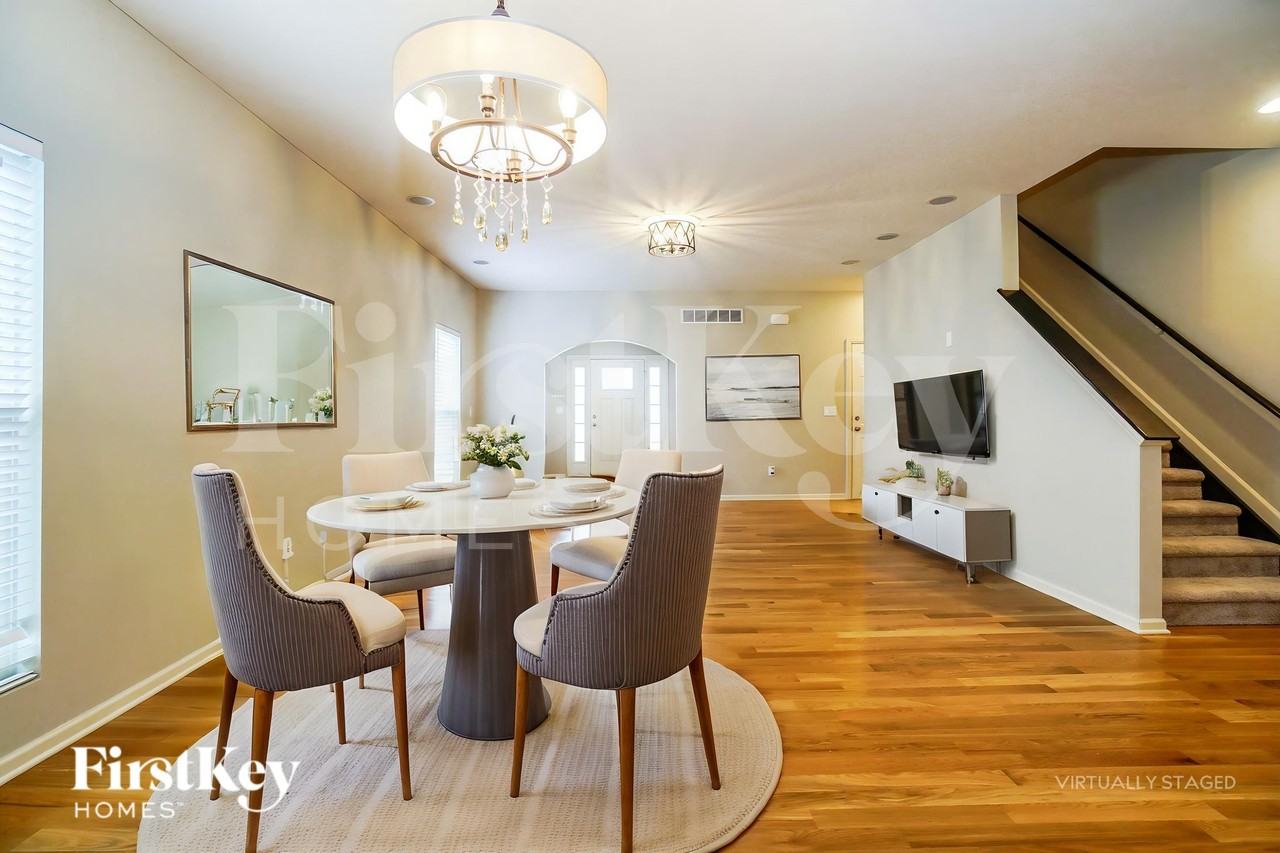 314 Market St - Photo 5 of 18