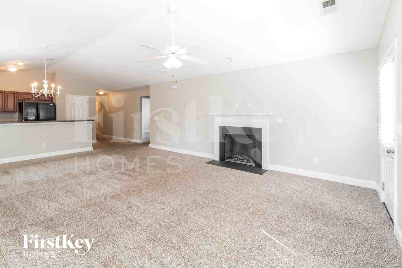 108 Farm Quarters Dr - Photo 5 of 16