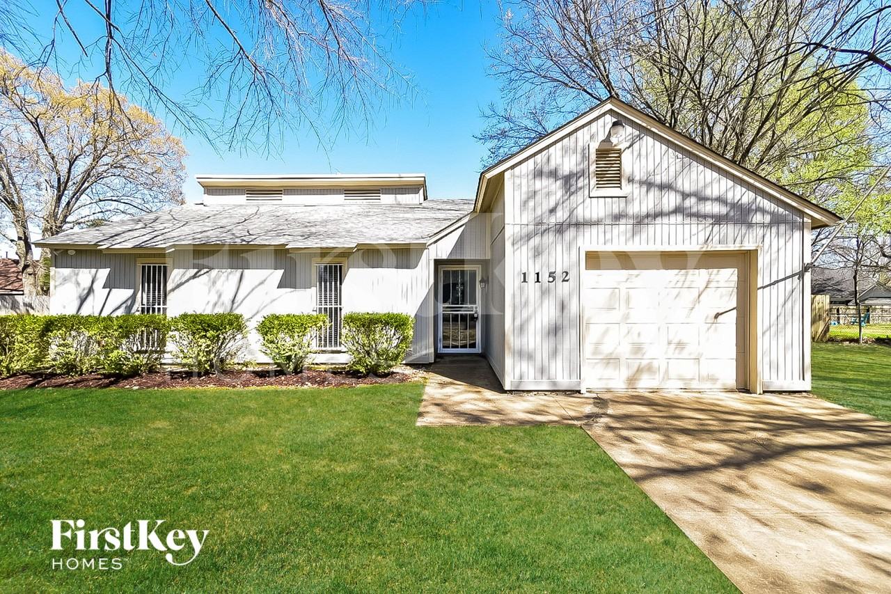 1152 Simmonsridge Dr - Photo 2 of 15