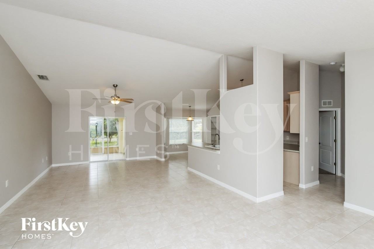 766 Altara Ln Ne - Photo 3 of 15