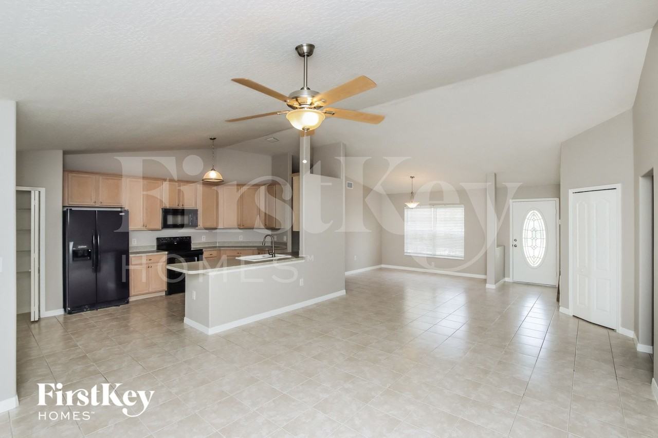 766 Altara Ln Ne - Photo 4 of 15