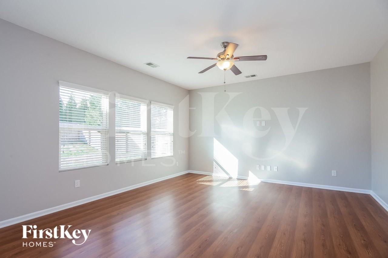 6729 Barefoot Forest Dr - Photo 2 of 15