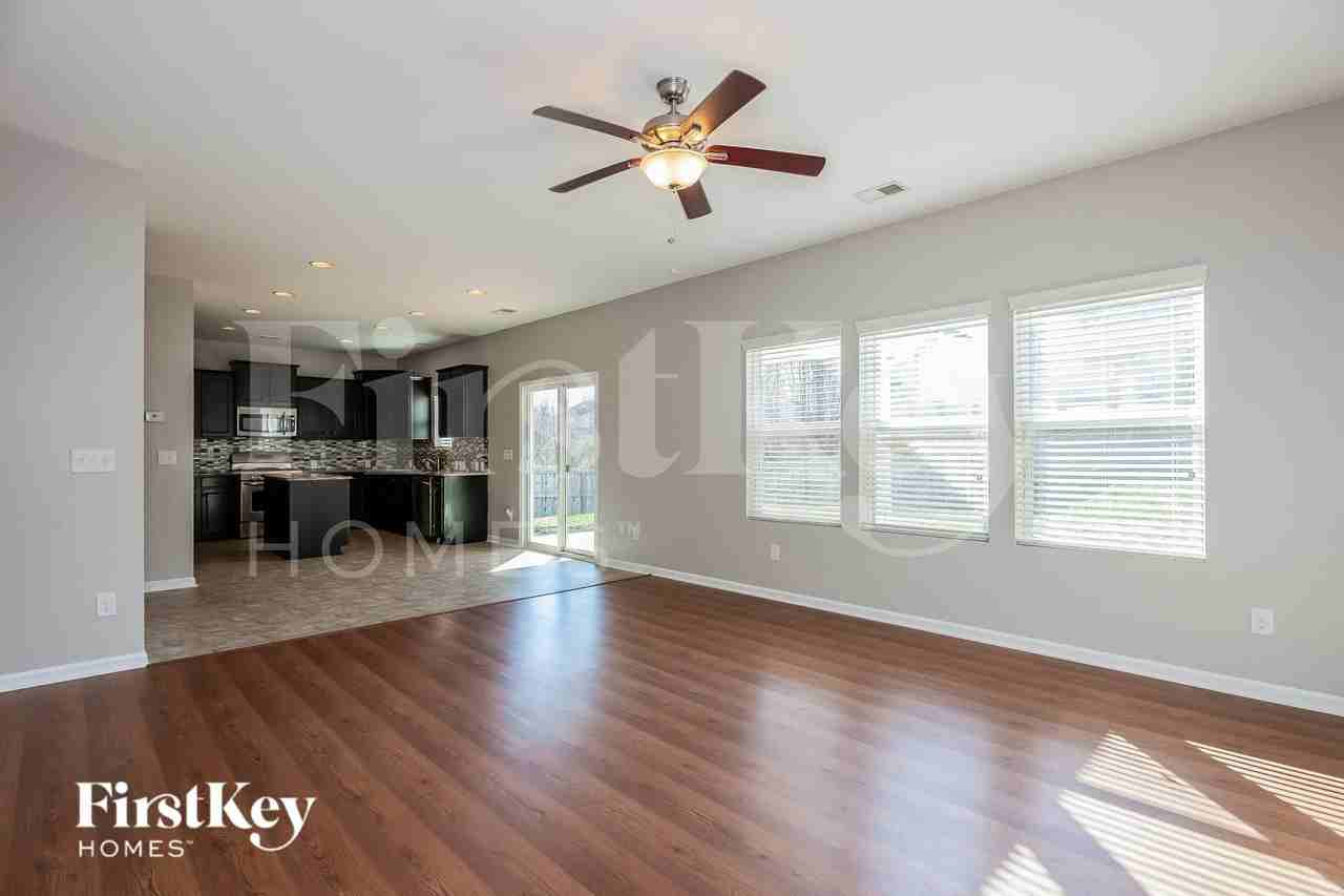6729 Barefoot Forest Dr - Photo 3 of 15