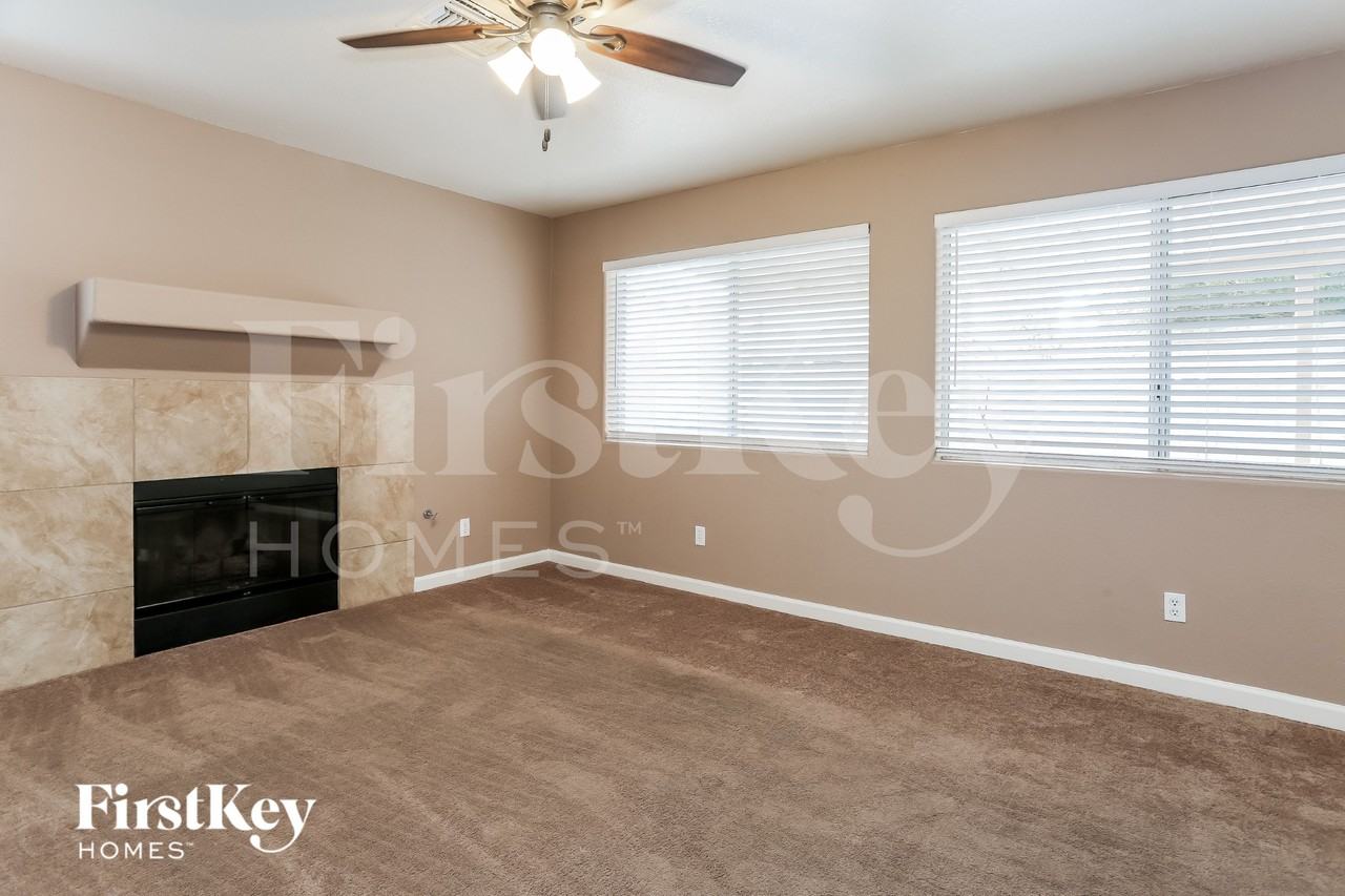 9135 Green Frost Dr - Photo 2 of 18