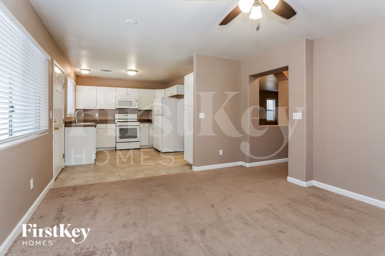 9135 Green Frost Dr - Photo 6 of 18